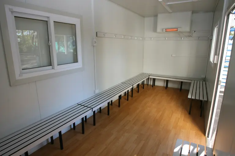 change room 20ft