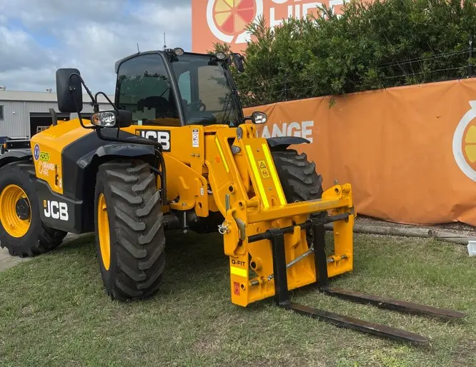GENERIC_233-3020_3TTELEHANDLER_WK_AU.jpg