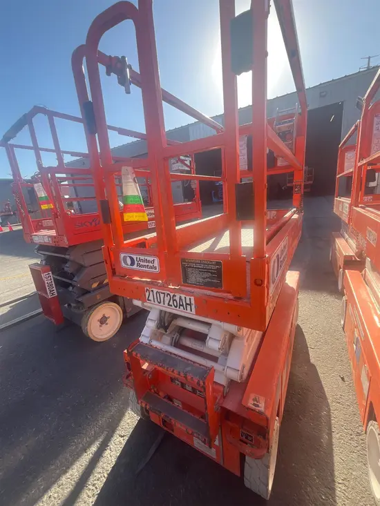 2018 Snorkel S3219E Scissor Lift