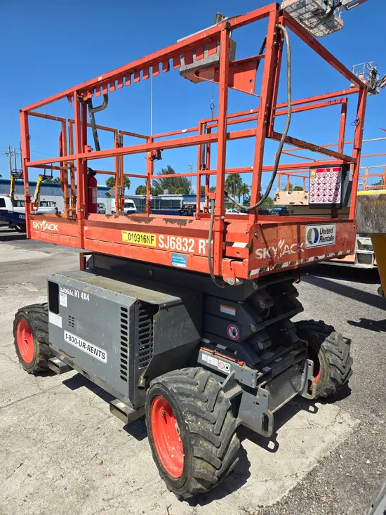 2017 Skyjack SJ6832RT Rough Terrain Scissor Lift