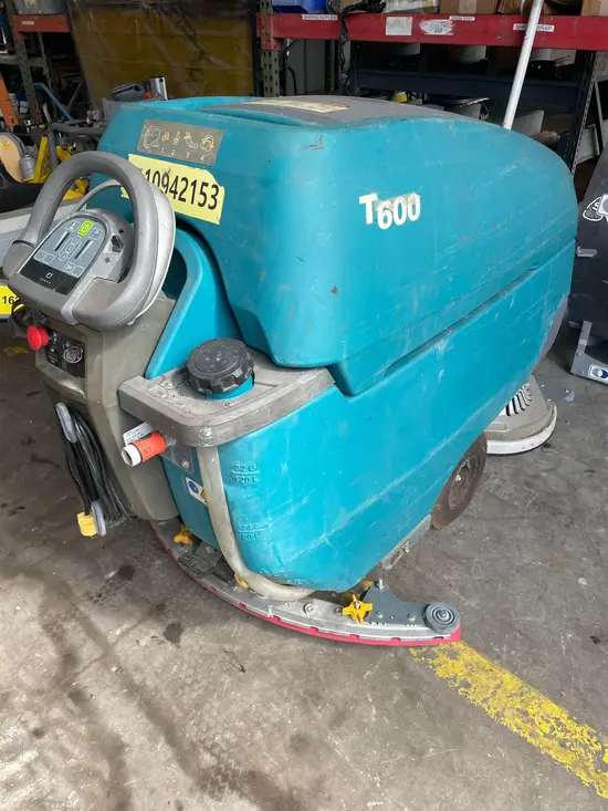 2019 Tennant T600-28 Scrubber