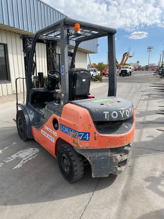2018 Toyota 8FDU25 Warehouse Forklift