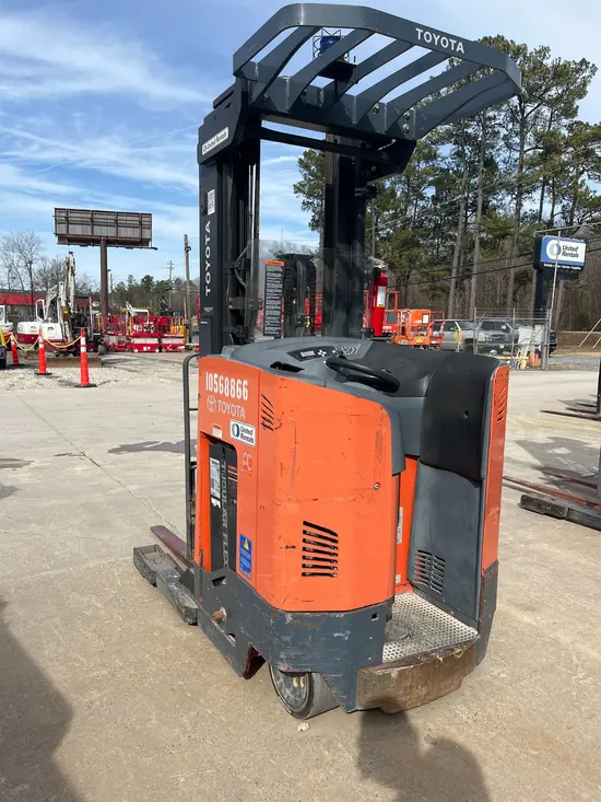 2017 Toyota 9BRU18 Warehouse Forklift
