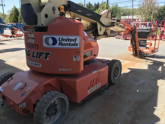 2013 JLG E400AJPN Articulating Boom Lift