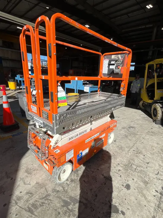 2021 Snorkel S3215L Scissor Lift
