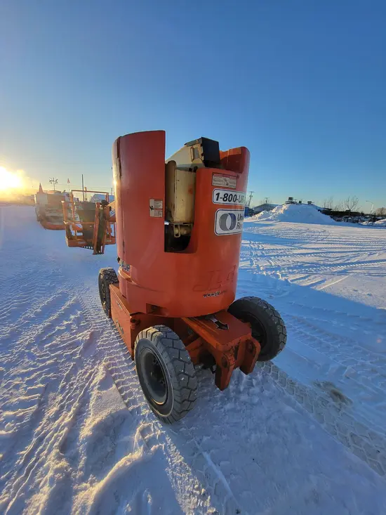 2012 JLG E300AJP Articulating Boom Lift