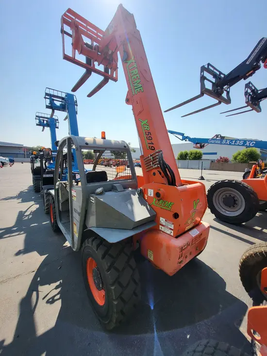 2016 XTREME XR5919 Forklift