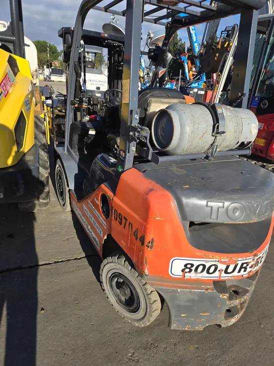 2019 Toyota 8FGU25 Warehouse Forklift