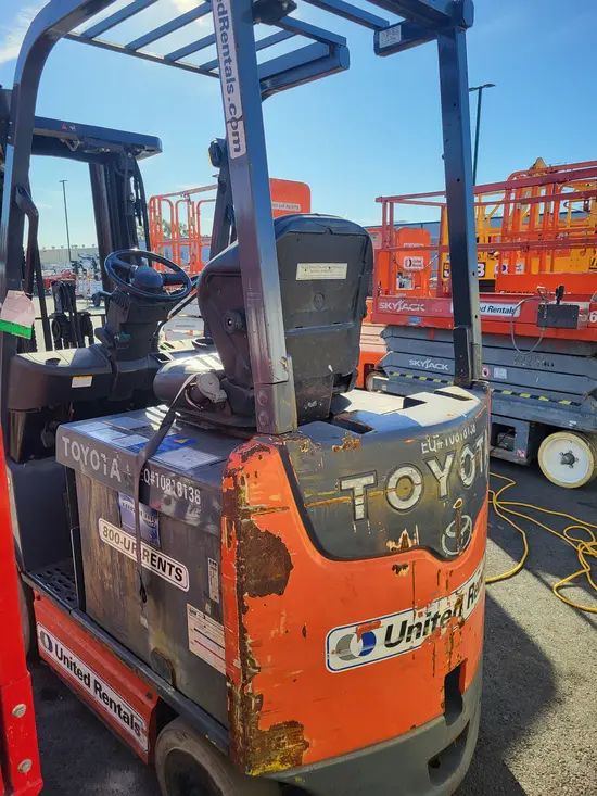 2018 Toyota 8FBCU25 Warehouse Forklift