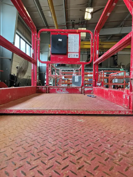 2017 MEC 3346SE Scissor Lift