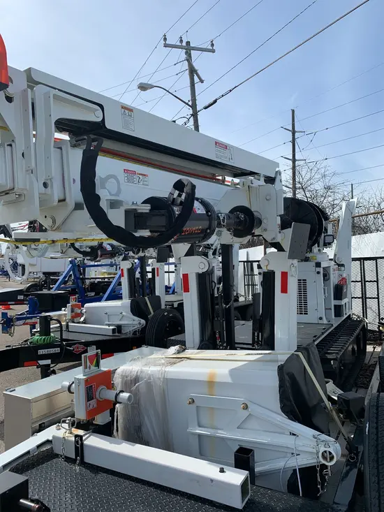 2022 S.D.P. Manufacturing EZ55MLP Digger Derrick