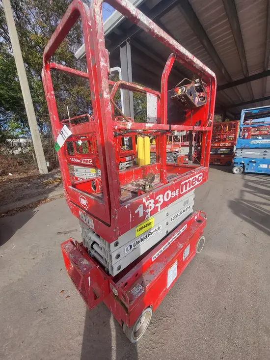 2017 MEC 1330SE Scissor Lift