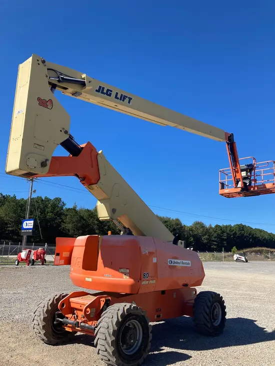 2013 JLG 800AJ Articulating Boom Lift