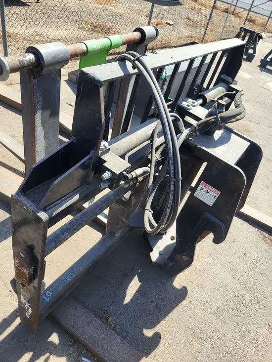 2014 JCB 332/E5286 Attachment