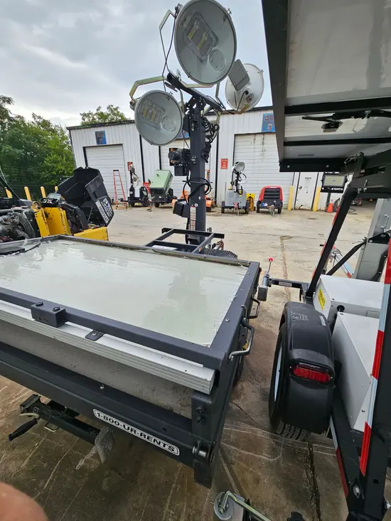 2015 Magnum Pro MLT4000S Portable Light Tower