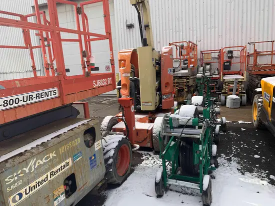 2014 JLG E300AJP Articulating Boom Lift