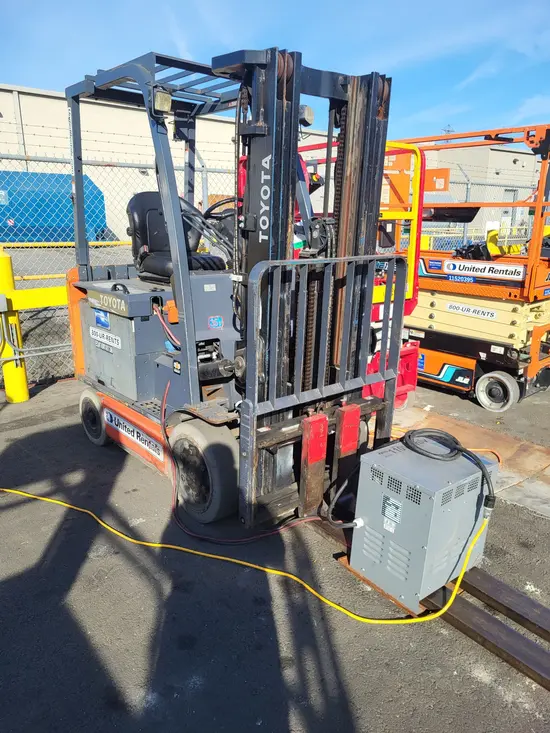 2018 Toyota 8FBCU25 Warehouse Forklift