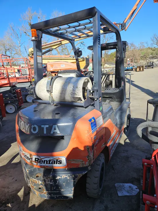 2019 Toyota 8FGU25 Warehouse Forklift