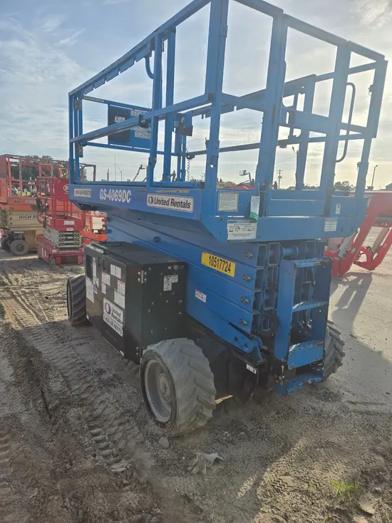 2016 Genie GS-4069DC Scissor Lift