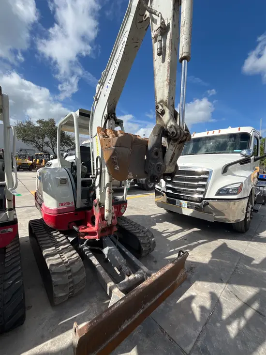 2020 Takeuchi TB235-2R Mini Excavator
