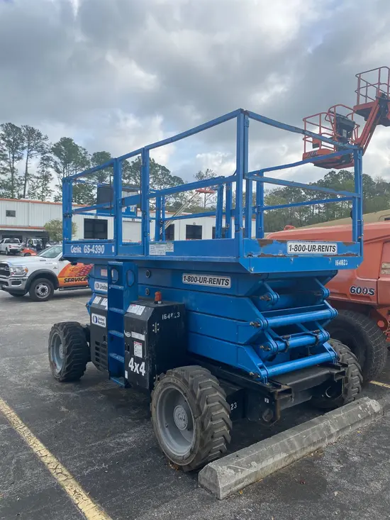 2016 Genie GS-4390 RT Rough Terrain Scissor Lift