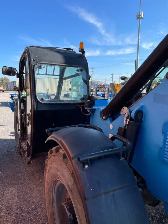 2016 Genie GTH-1056 Forklift