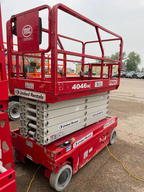 2017 MEC 4046SE Scissor Lift