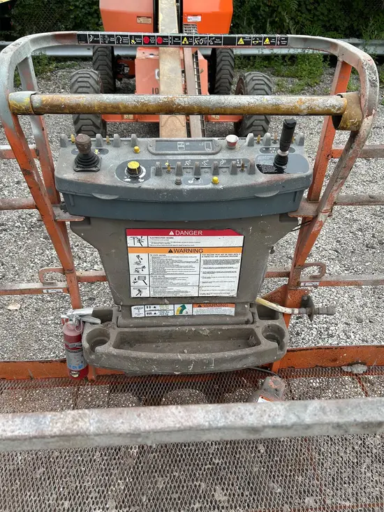 2016 JLG 400S Boom Lift