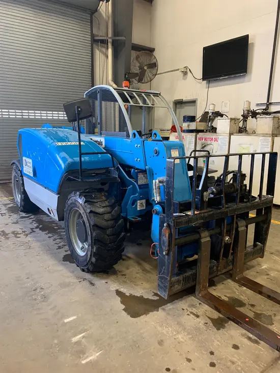 2015 Genie GTH-5519 Forklift
