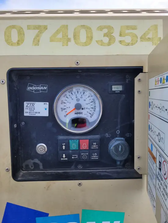2018 Doosan P425/HP375WCUT4 Air Compressor