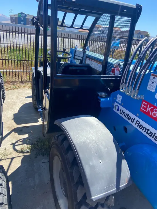 2017 Genie GTH-5519 Forklift