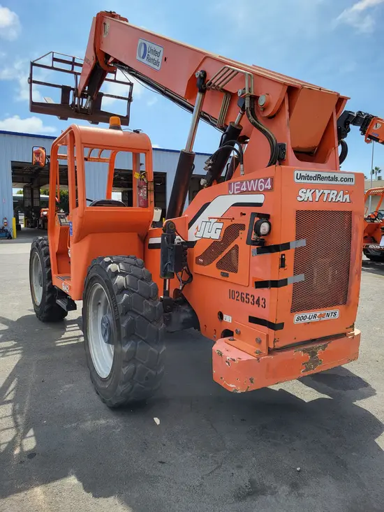 2014 SKYTRAK 6042 Forklift