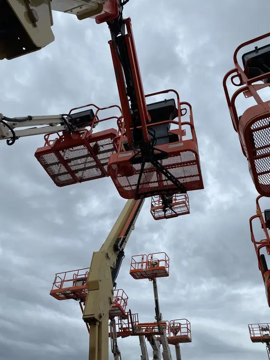 2012 JLG E400AJPN Articulating Boom Lift