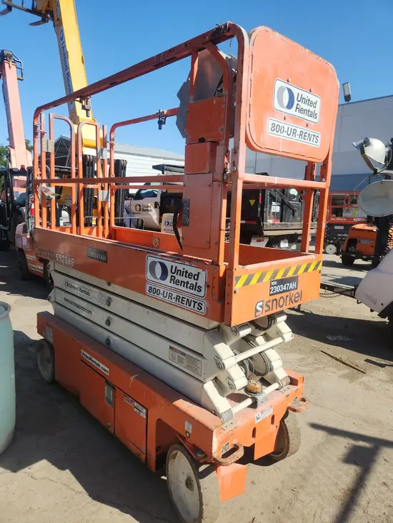 2019 Snorkel S3226E Scissor Lift