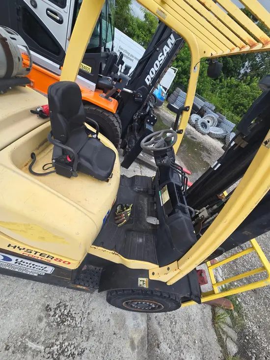 2016 HYSTER H80FT Warehouse Forklift