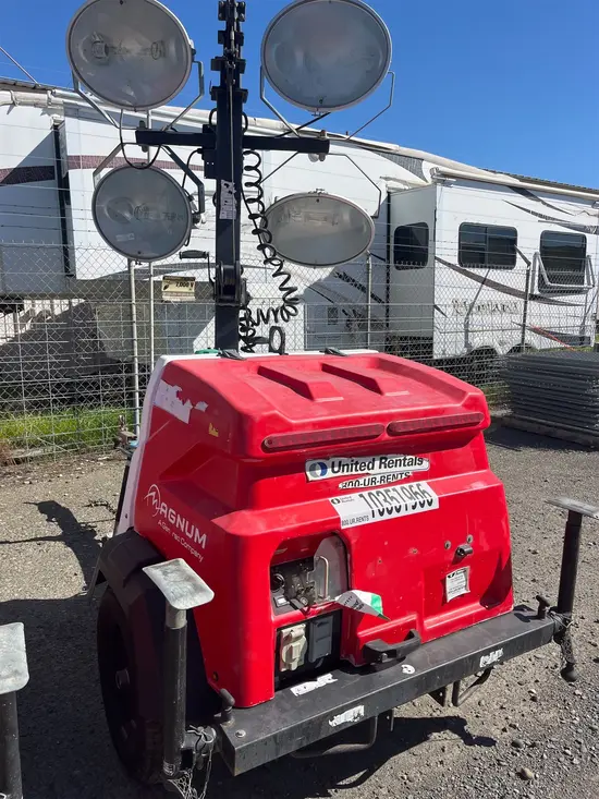 2015 Magnum Pro MLT6SM Portable Light Tower
