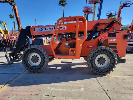 2015 SKYTRAK 6042 Forklift