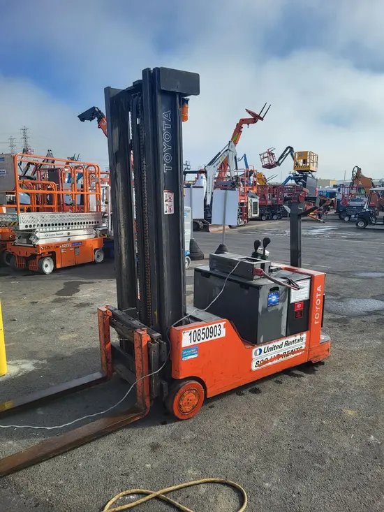 2018 Toyota 6BWC20 Warehouse Forklift