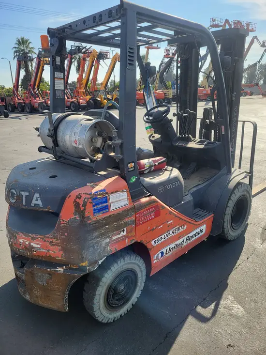 2019 Toyota 8FGU25 Warehouse Forklift