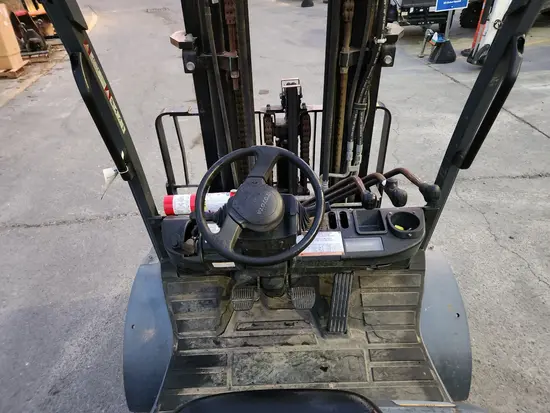 2017 Toyota 8FD35U Warehouse Forklift