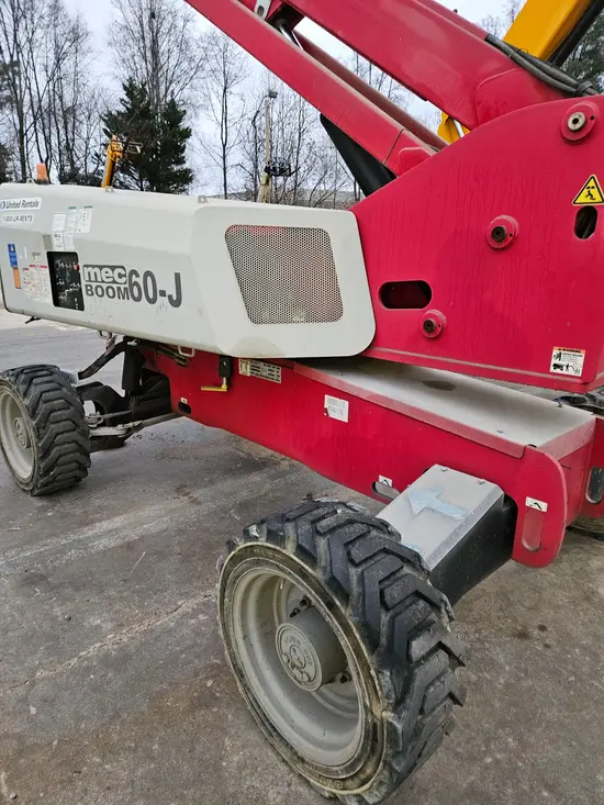 2016 MEC 60JD Articulating Boom Lift