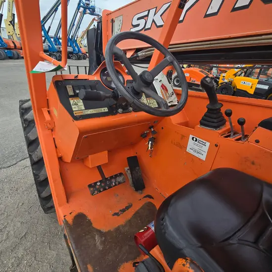 2017 SKYTRAK 6036 Forklift