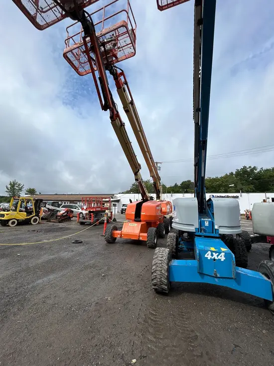 2015 JLG 800S Boom Lift