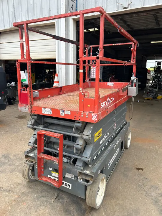 2016 Skyjack SJIII4632 Scissor Lift