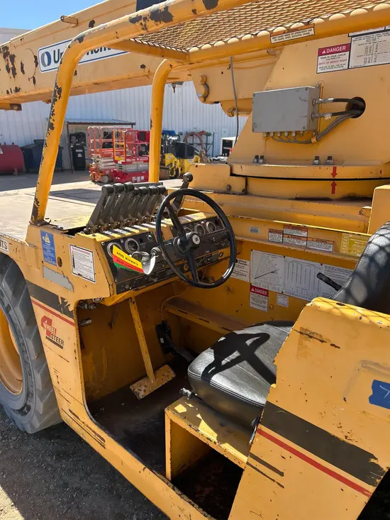 2008 Broderson IC-200-3F