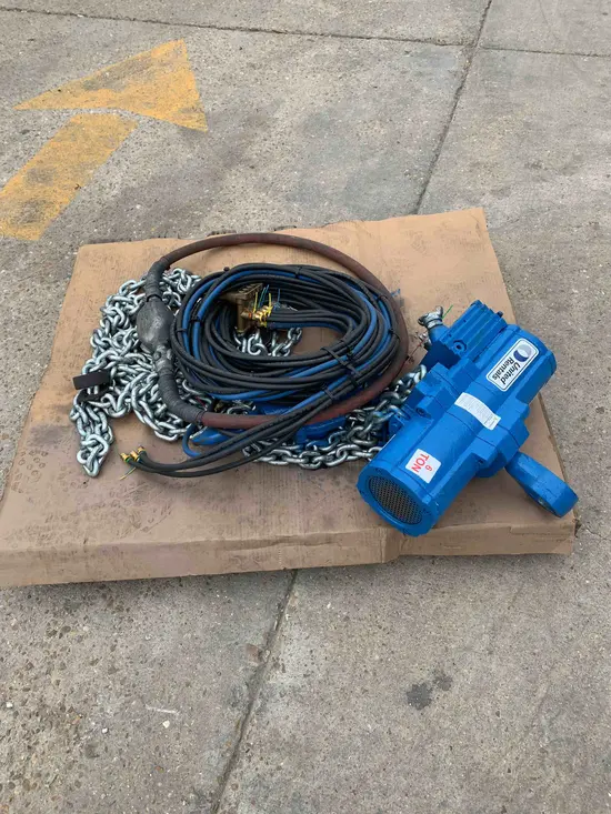 2013 JD NEUHAUS PROFI 3T/6T Hoist