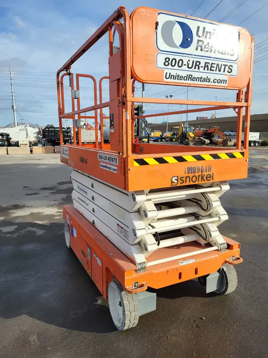 2017 Snorkel S4732E Scissor Lift