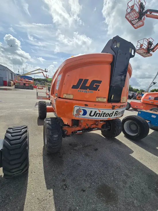 2017 JLG 400S Boom Lift