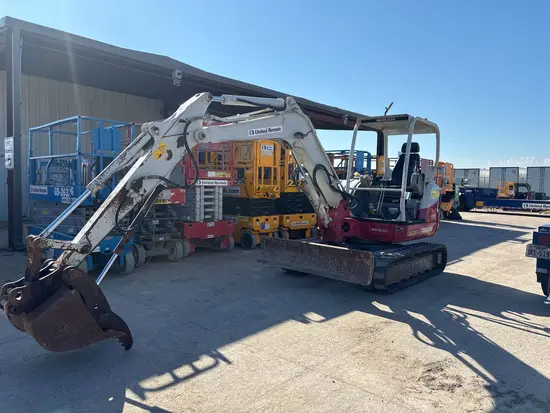 2019 Takeuchi TB250-2R Mini Excavator