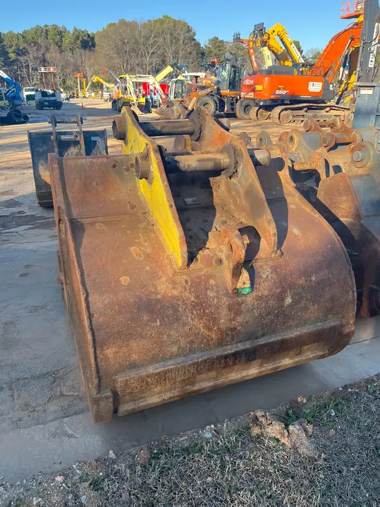 2018 STRICKLAND BT-40060 Bucket Attachment